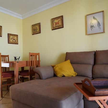 Colonial Suite Адехе Екстериор снимка