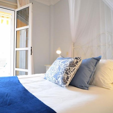 Colonial Suite Адехе Екстериор снимка